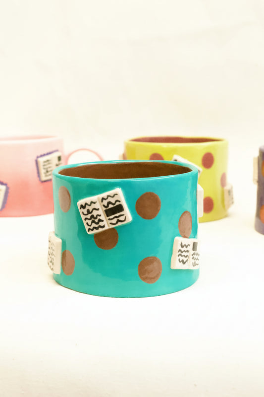 books + polka mug (aqua/chocolate)
