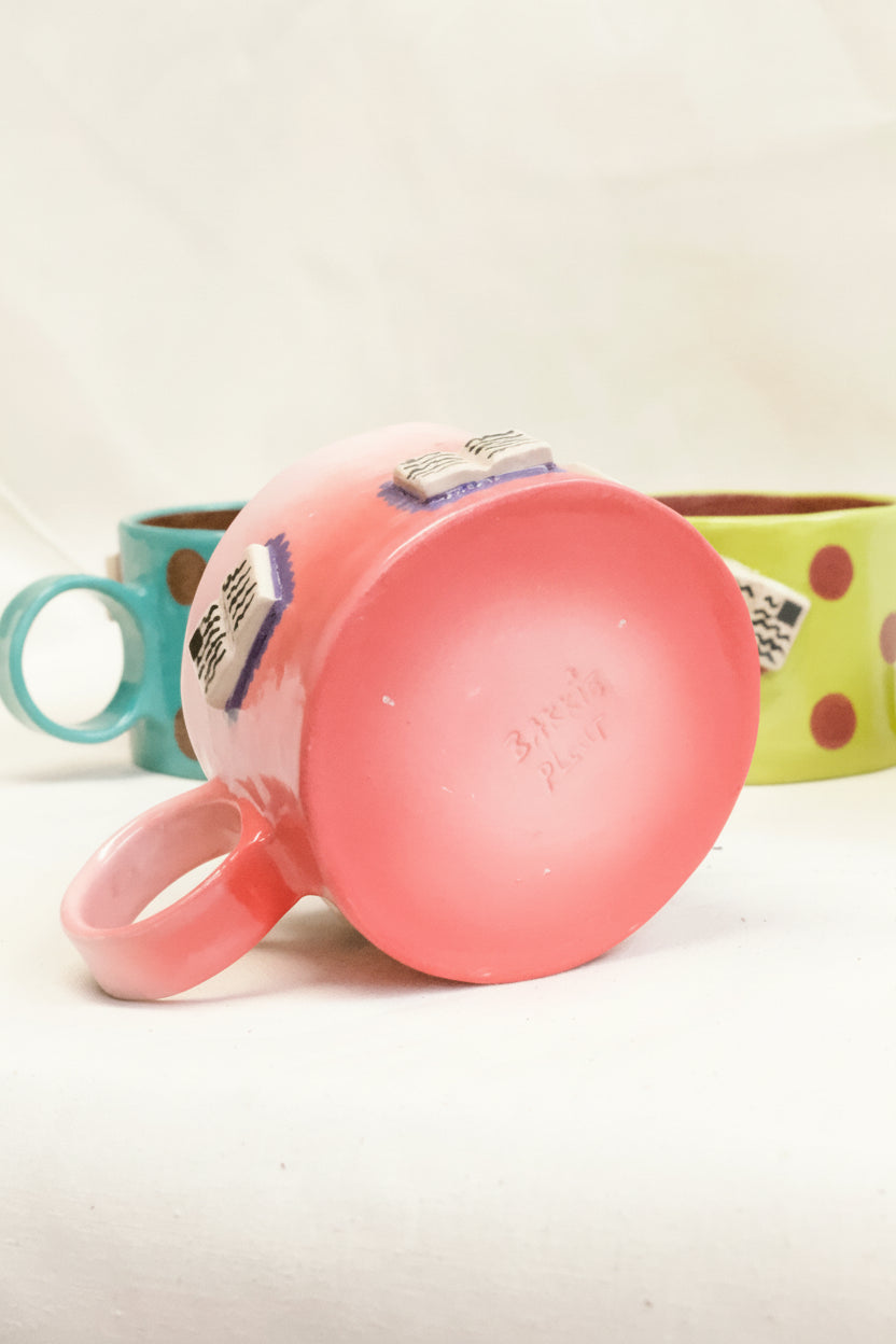 books + gradient mug (rouge/baby pink)