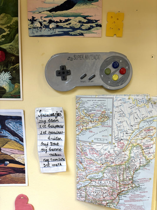 Super Nintendo controller wallpiece