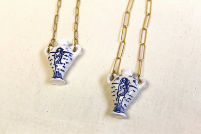 amphora vase necklace 🏺